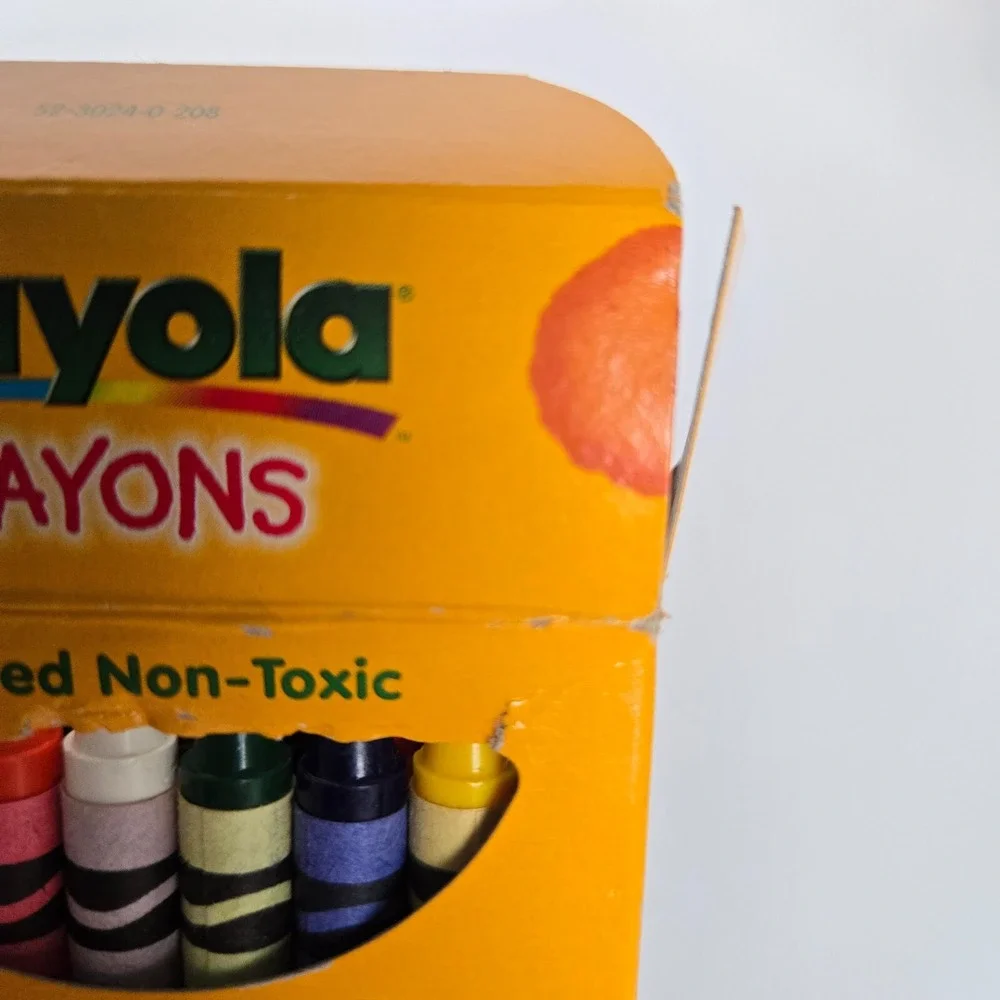 Vintage Binney & Smith‎ 1997 Crayola Crayons Box Of 24 USA Made Goldenrod NEW